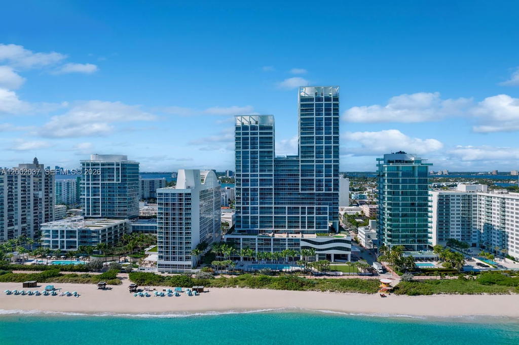 Real estate property located at 6899 Collins Ave #1109, Miami-dade, North Carillon Beach Cond, Miami Beach, FL