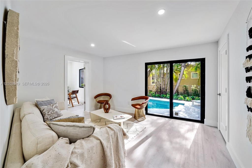 Real estate property located at 1230 Pizarro St, Miami-dade, Coral Gables Granada Sec, Coral Gables, FL