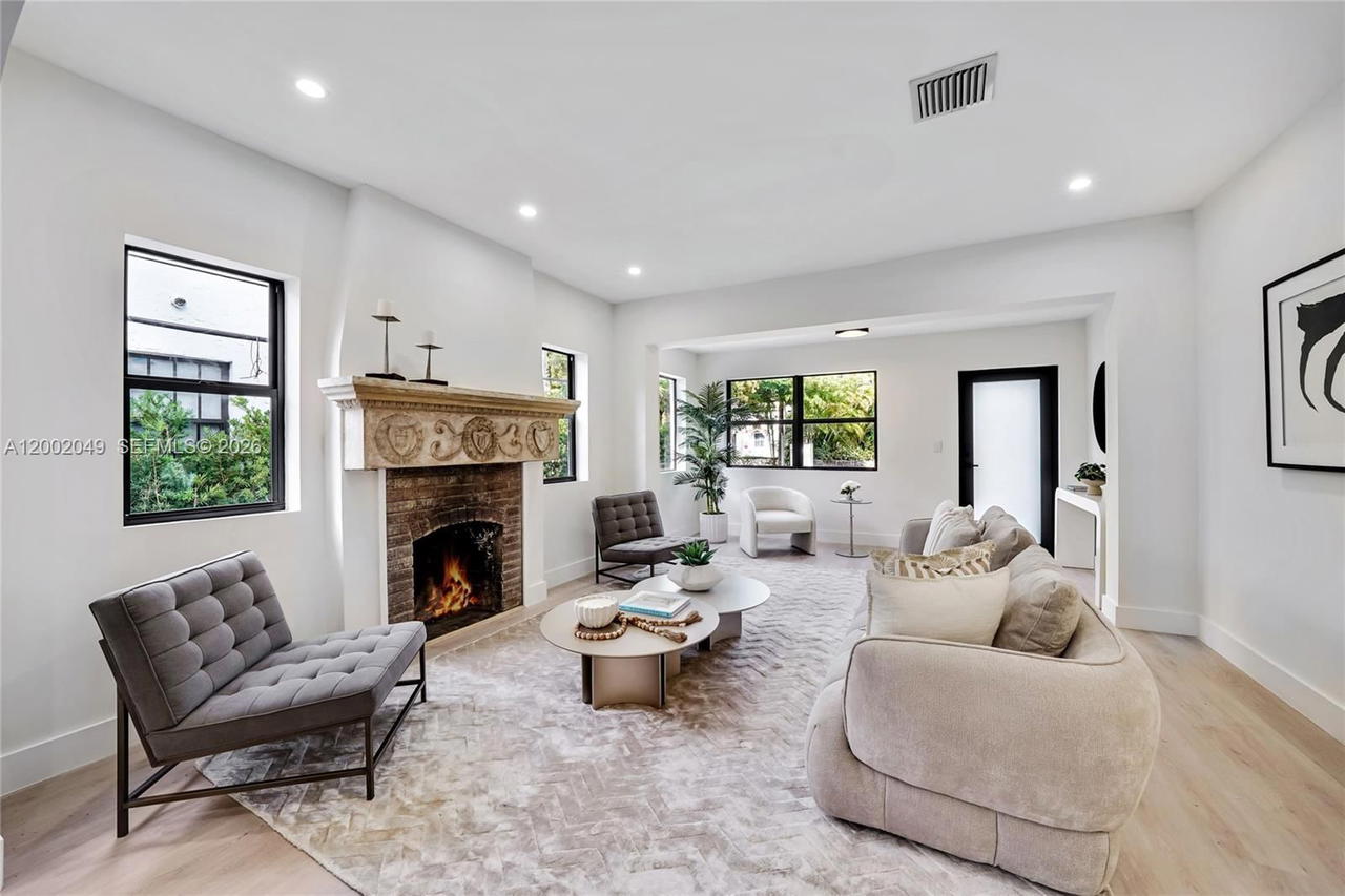 Real estate property located at 1230 Pizarro St, Miami-dade, Coral Gables Granada Sec, Coral Gables, FL