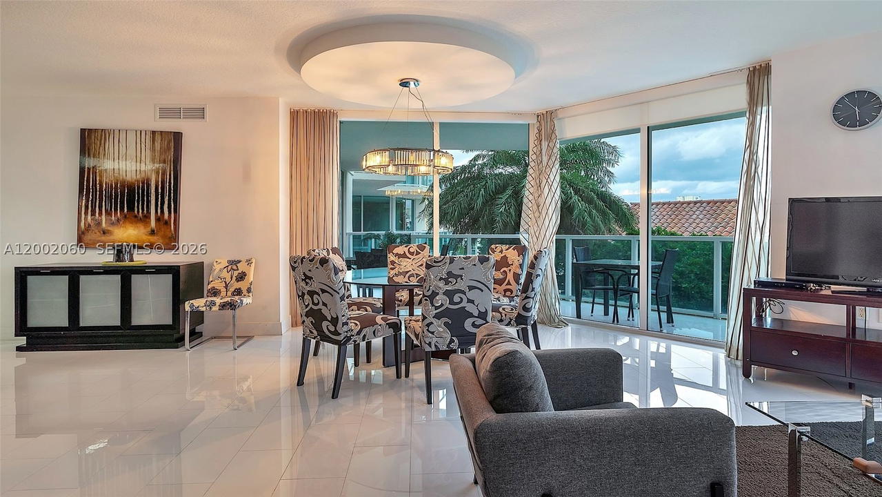 Real estate property located at 200 Sunny Isles Blvd #2-701, Miami-dade, St Tropez On The Bay Ii C, Sunny Isles Beach, FL