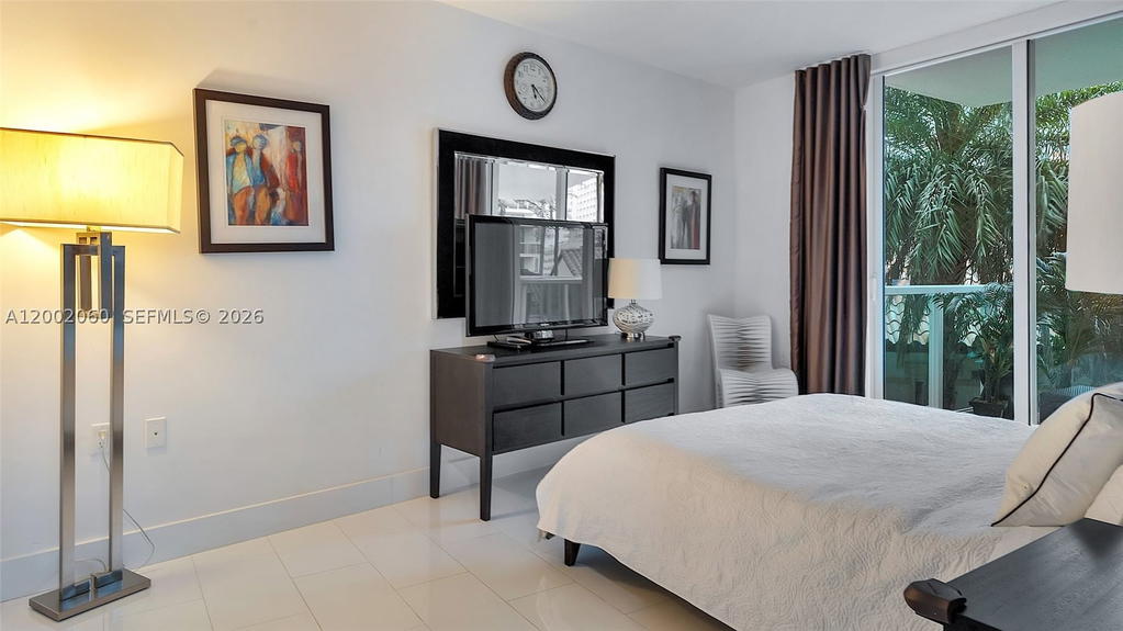 Real estate property located at 200 Sunny Isles Blvd #2-701, Miami-dade, St Tropez On The Bay Ii C, Sunny Isles Beach, FL
