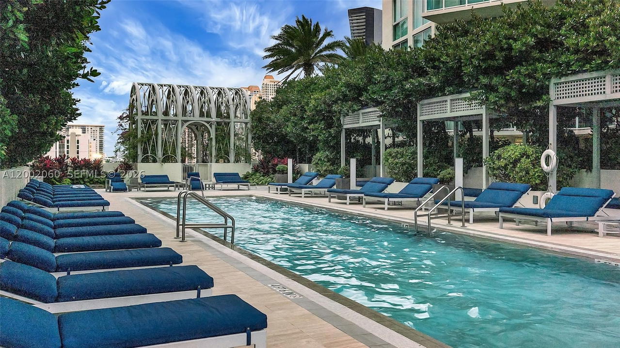 Real estate property located at 200 Sunny Isles Blvd #2-701, Miami-dade, St Tropez On The Bay Ii C, Sunny Isles Beach, FL