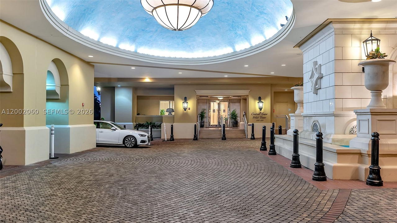 Real estate property located at 200 Sunny Isles Blvd #2-701, Miami-dade, St Tropez On The Bay Ii C, Sunny Isles Beach, FL