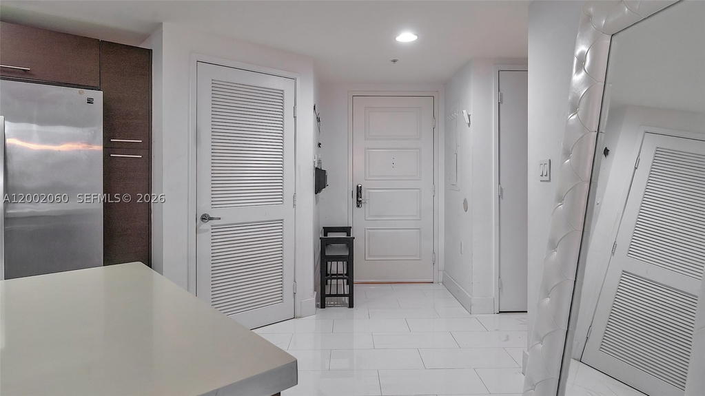 Real estate property located at 200 Sunny Isles Blvd #2-701, Miami-dade, St Tropez On The Bay Ii C, Sunny Isles Beach, FL