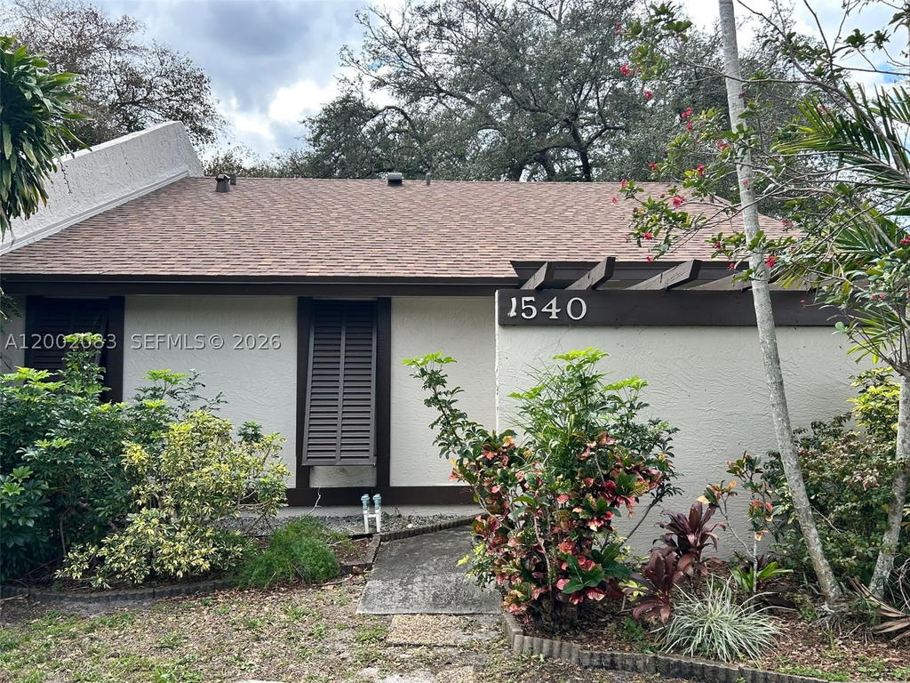 Real estate property located at 1540 98th Ter, Broward, Everglades Sugar & Land C, Pembroke Pines, FL