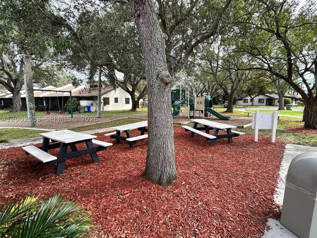 Real estate property located at 1540 98th Ter, Broward, Everglades Sugar & Land C, Pembroke Pines, FL