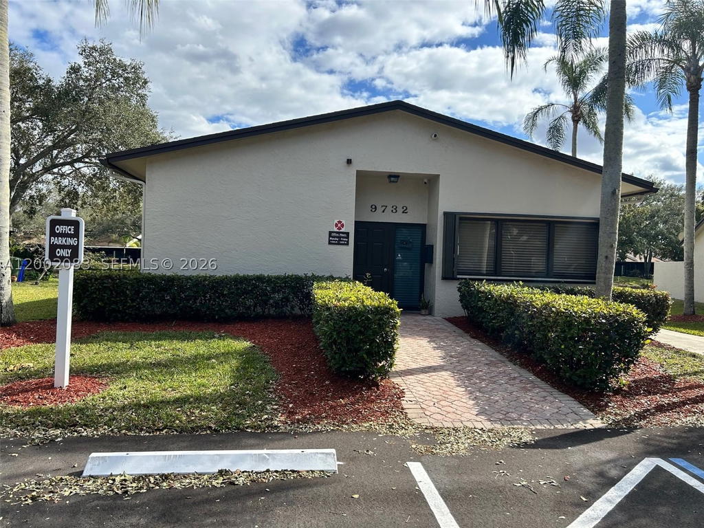 Real estate property located at 1540 98th Ter, Broward, Everglades Sugar & Land C, Pembroke Pines, FL