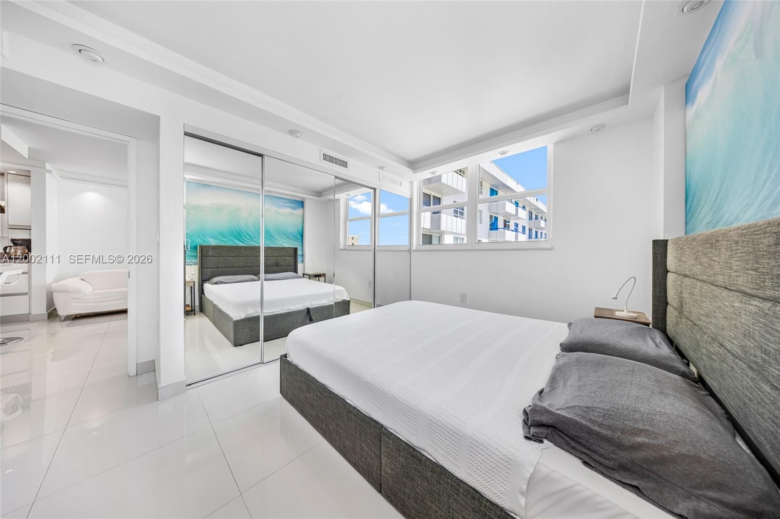 Real estate property located at 465 Ocean Dr #906, Miami-dade, Royal Atlantic Condo, Miami Beach, FL