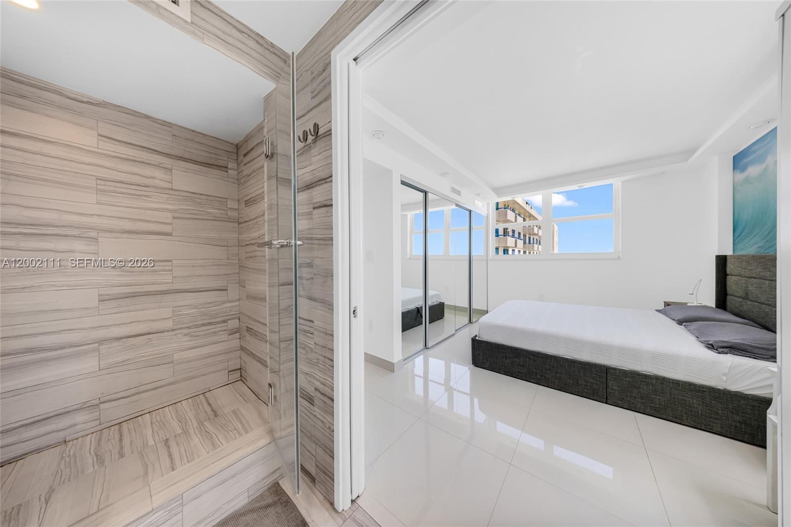 Real estate property located at 465 Ocean Dr #906, Miami-dade, Royal Atlantic Condo, Miami Beach, FL