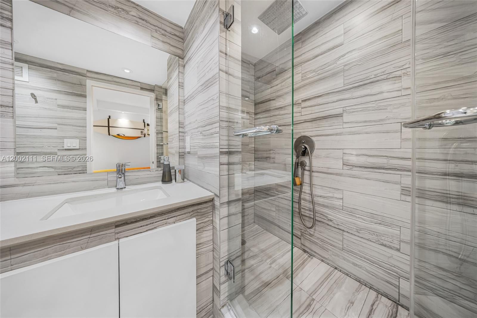 Real estate property located at 465 Ocean Dr #906, Miami-dade, Royal Atlantic Condo, Miami Beach, FL