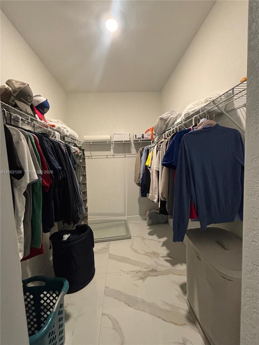 Real estate property located at 16144 148th Pl, Miami-dade, Salerno Community, Miami, FL