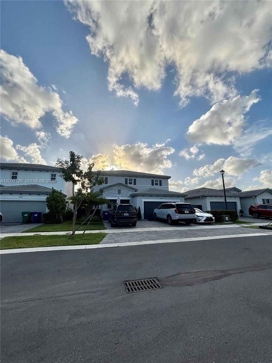 Real estate property located at 16144 148th Pl, Miami-dade, Salerno Community, Miami, FL