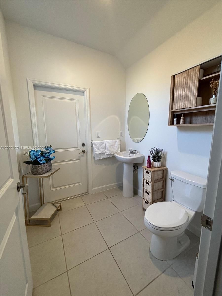 Real estate property located at 16144 148th Pl, Miami-dade, Salerno Community, Miami, FL