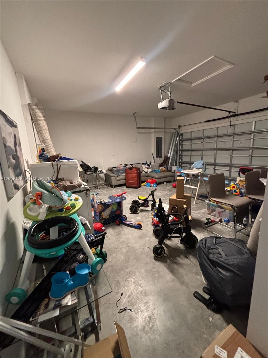 Real estate property located at 16144 148th Pl, Miami-dade, Salerno Community, Miami, FL