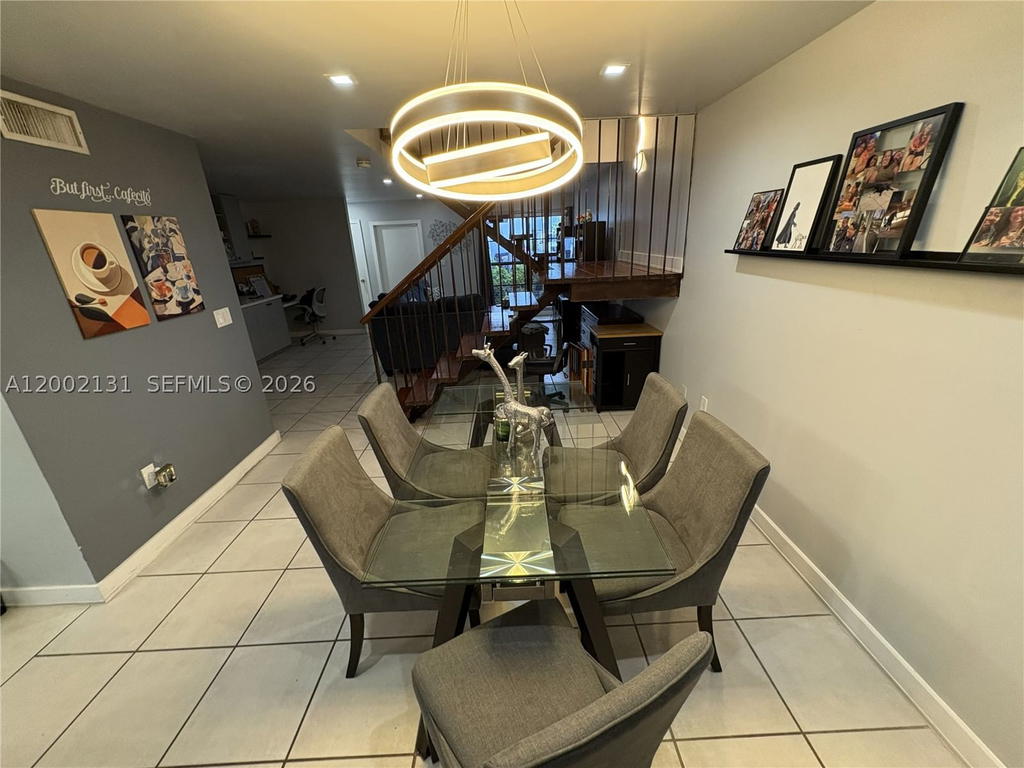 Real estate property located at 6530 Kendale Lakes Dr #1303, Miami-dade, Spanish Villas Condo, Miami, FL