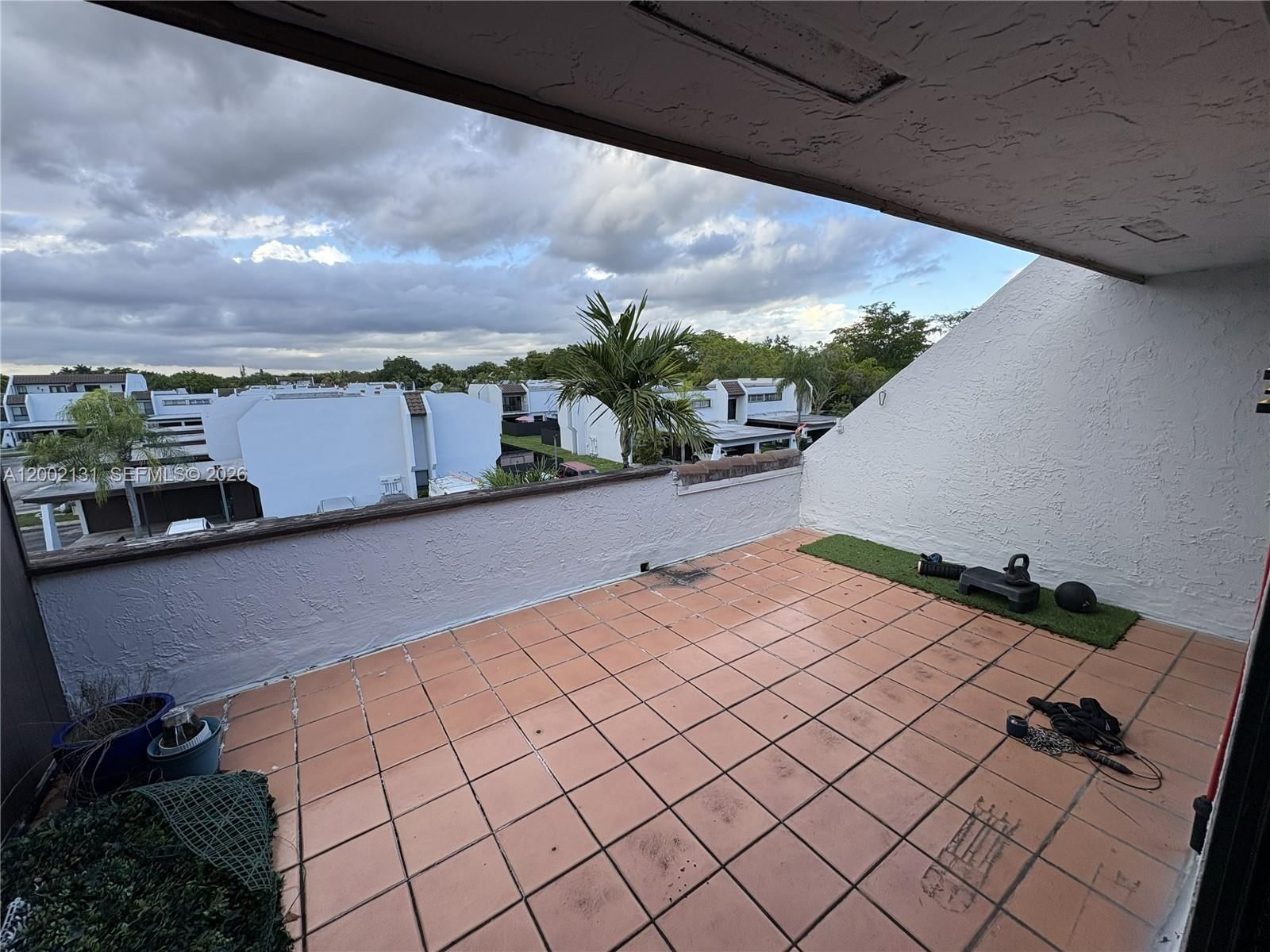 Real estate property located at 6530 Kendale Lakes Dr #1303, Miami-dade, Spanish Villas Condo, Miami, FL