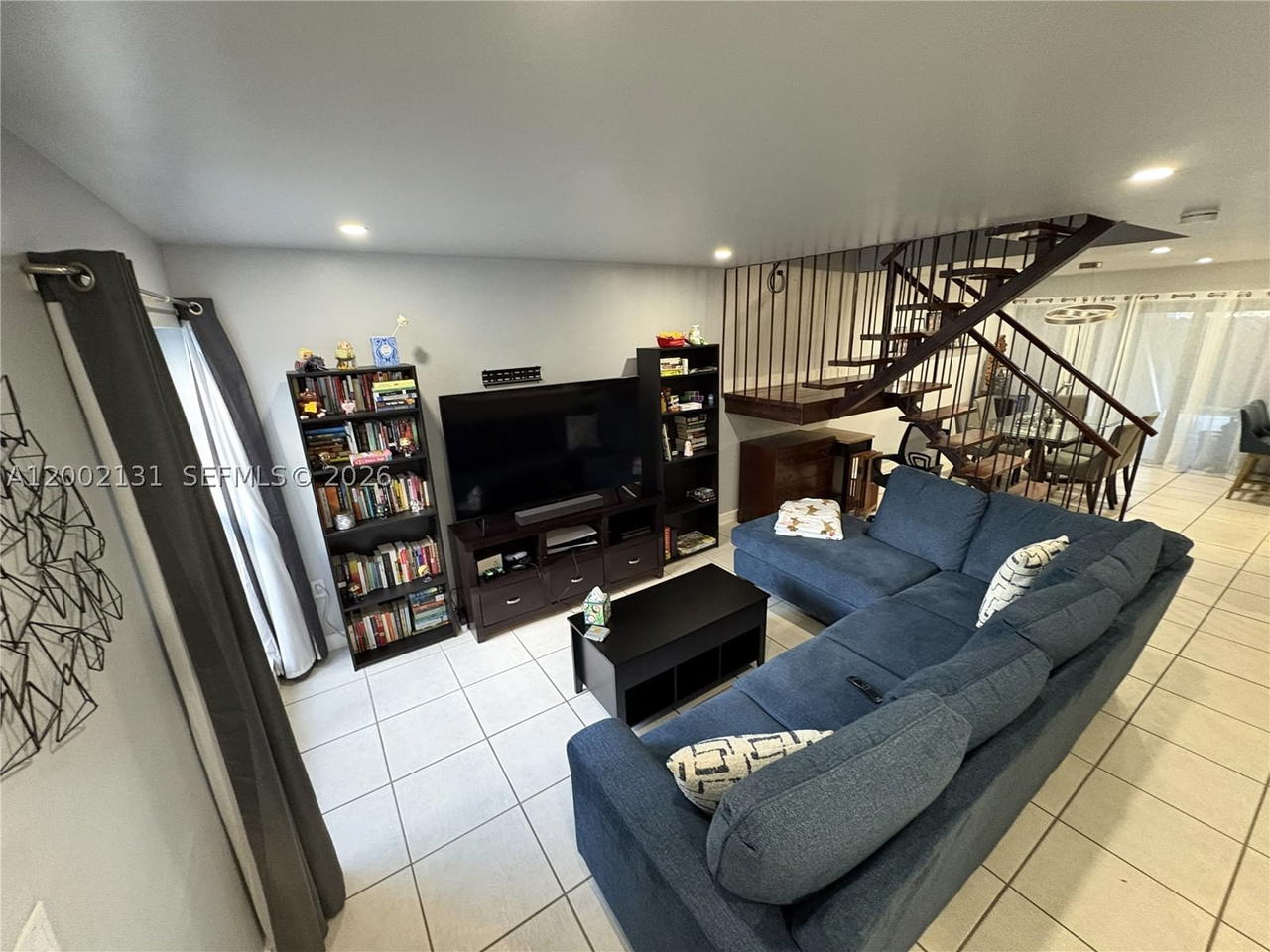 Real estate property located at 6530 Kendale Lakes Dr #1303, Miami-dade, Spanish Villas Condo, Miami, FL