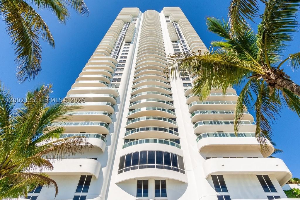 Real estate property located at 6365 Collins Ave #2306, Miami-dade, Akoya Condo, Miami Beach, FL
