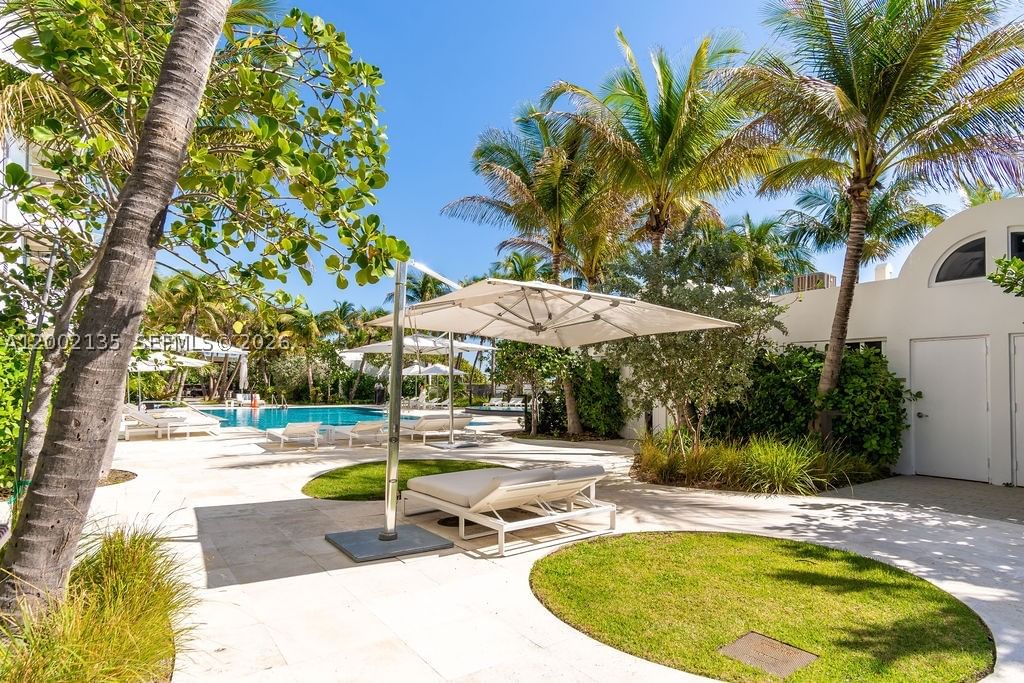 Real estate property located at 6365 Collins Ave #2306, Miami-dade, Akoya Condo, Miami Beach, FL