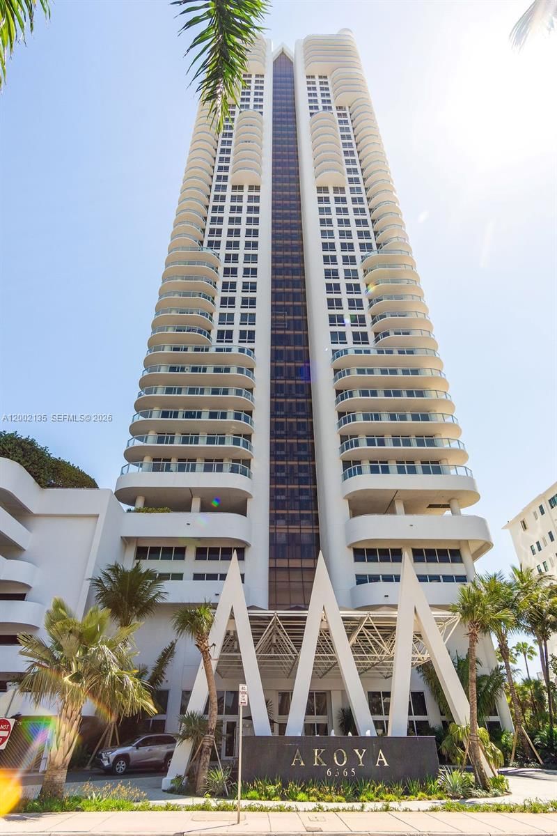 Real estate property located at , Miami-dade, Akoya Condo, Miami Beach, FL
