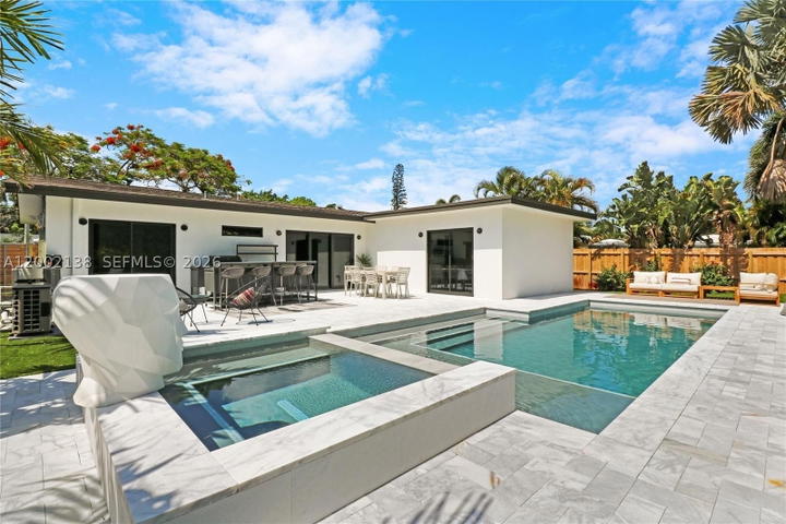 Real estate property located at 811 17th Ct, Broward, Lauderdale Park 6-33 1/2, Fort Lauderdale, FL