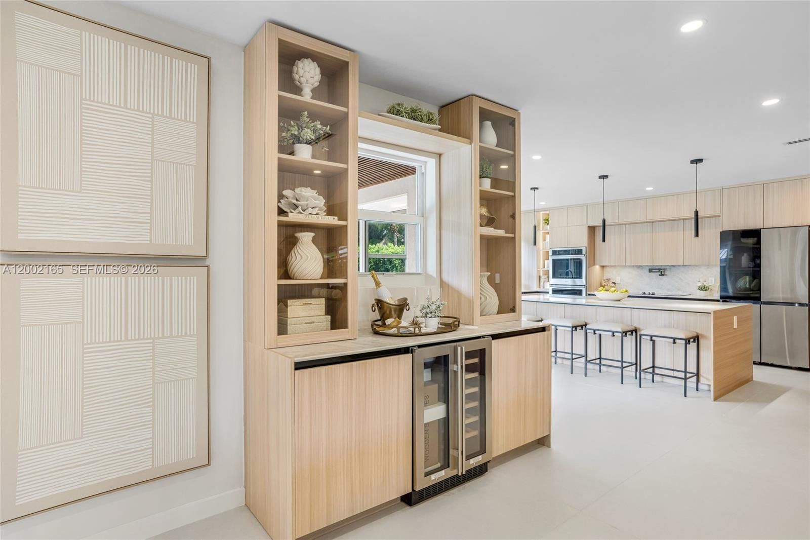 Real estate property located at 8230 150th Dr, Miami-dade, Mangowood, Palmetto Bay, FL