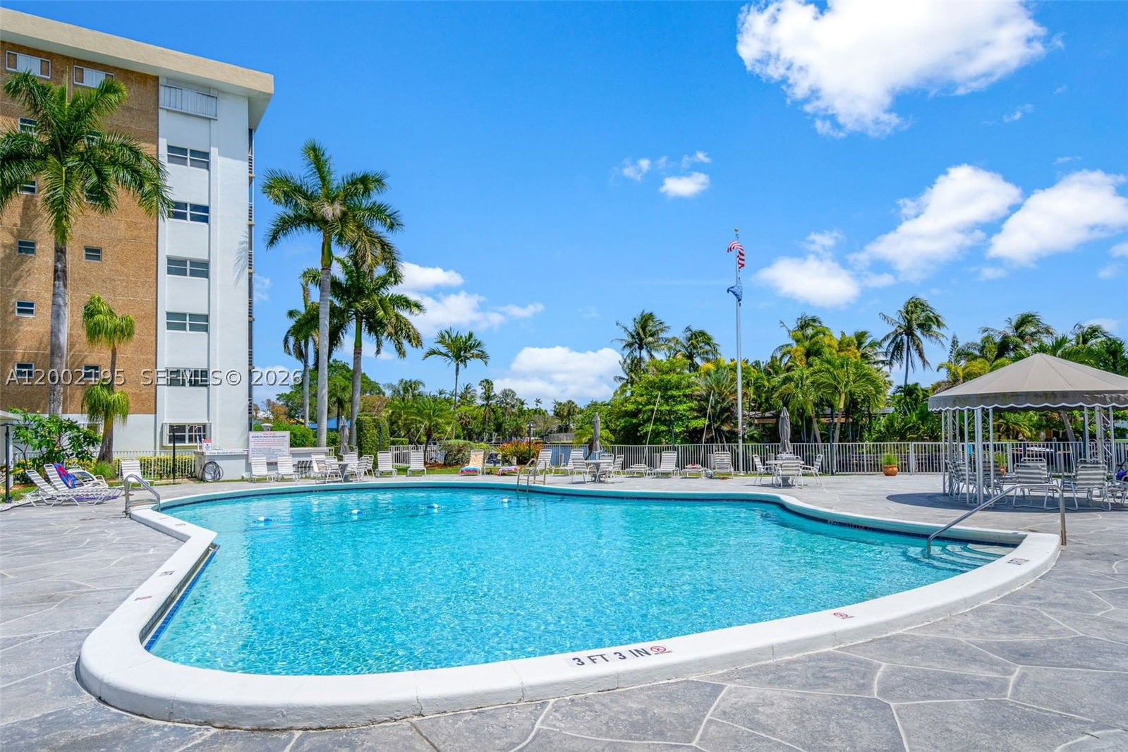 Real estate property located at 3050 16th Ave #605, Broward, River Terrace Condo, Oakland Park, FL