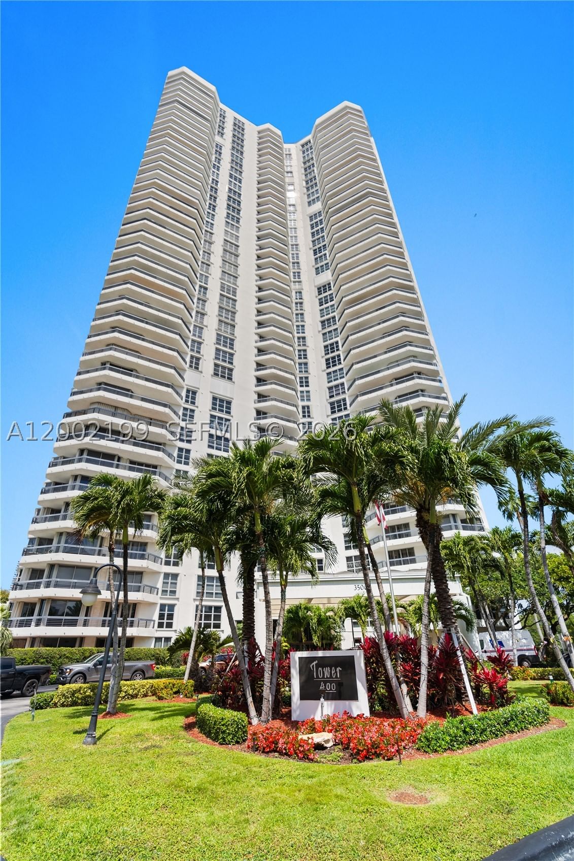 Real estate property located at 3500 Mystic Pointe Dr #1403, Miami-dade, Mystic Pointe Tower 400 C, Aventura, FL