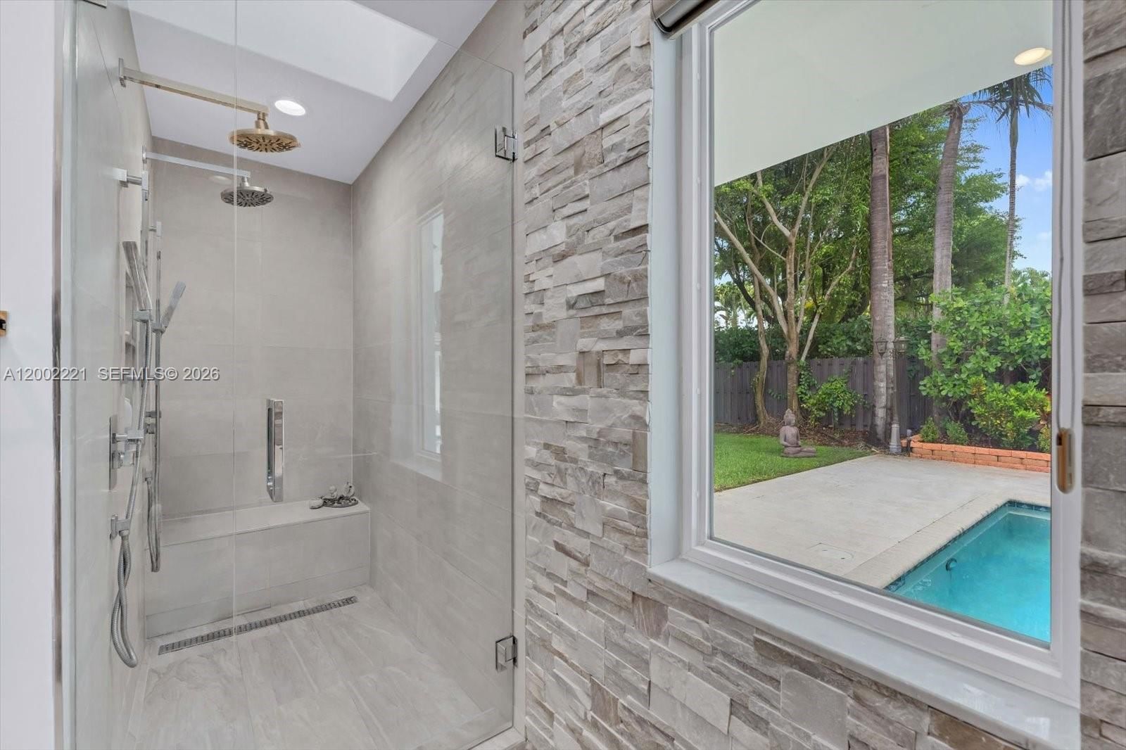 Real estate property located at 9941 143rd St, Miami-dade, Maylen Heights, Miami, FL