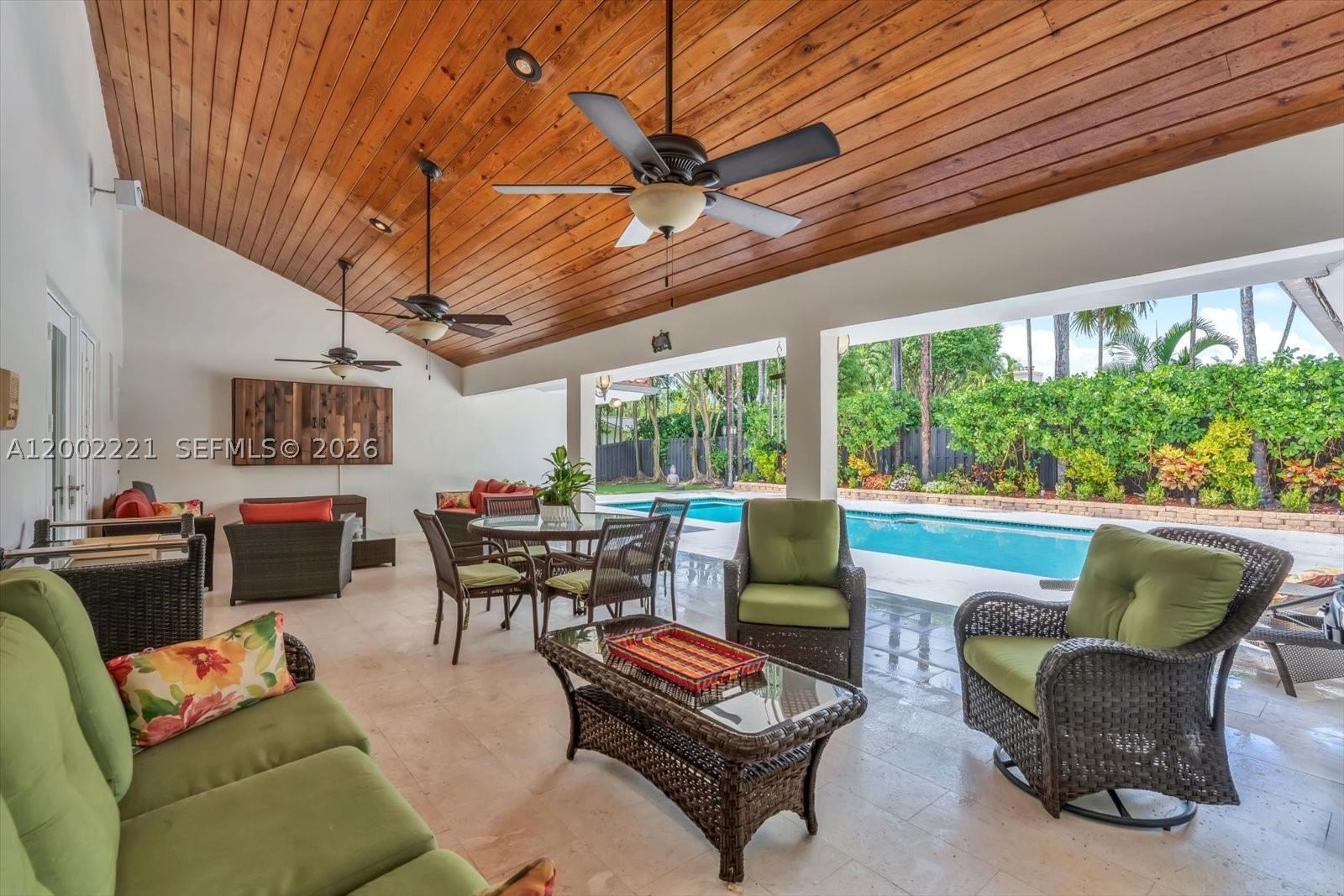 Real estate property located at 9941 143rd St, Miami-dade, Maylen Heights, Miami, FL