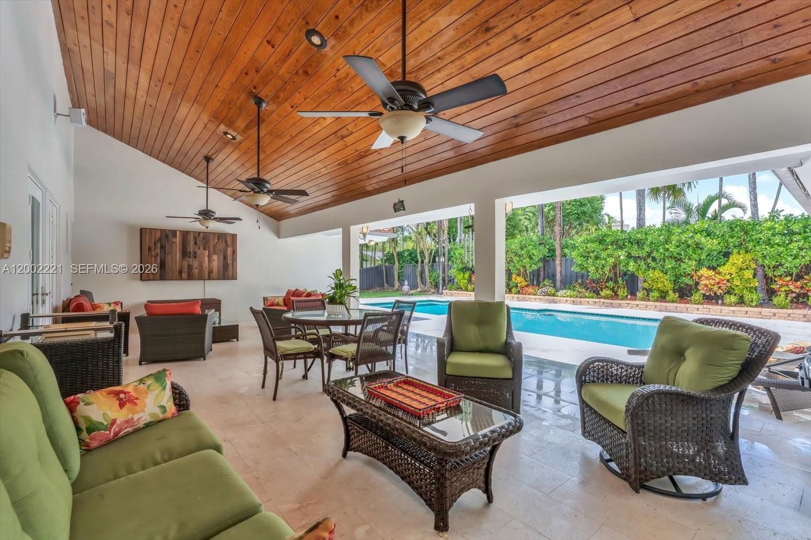 Real estate property located at 9941 143rd St, Miami-dade, Maylen Heights, Miami, FL