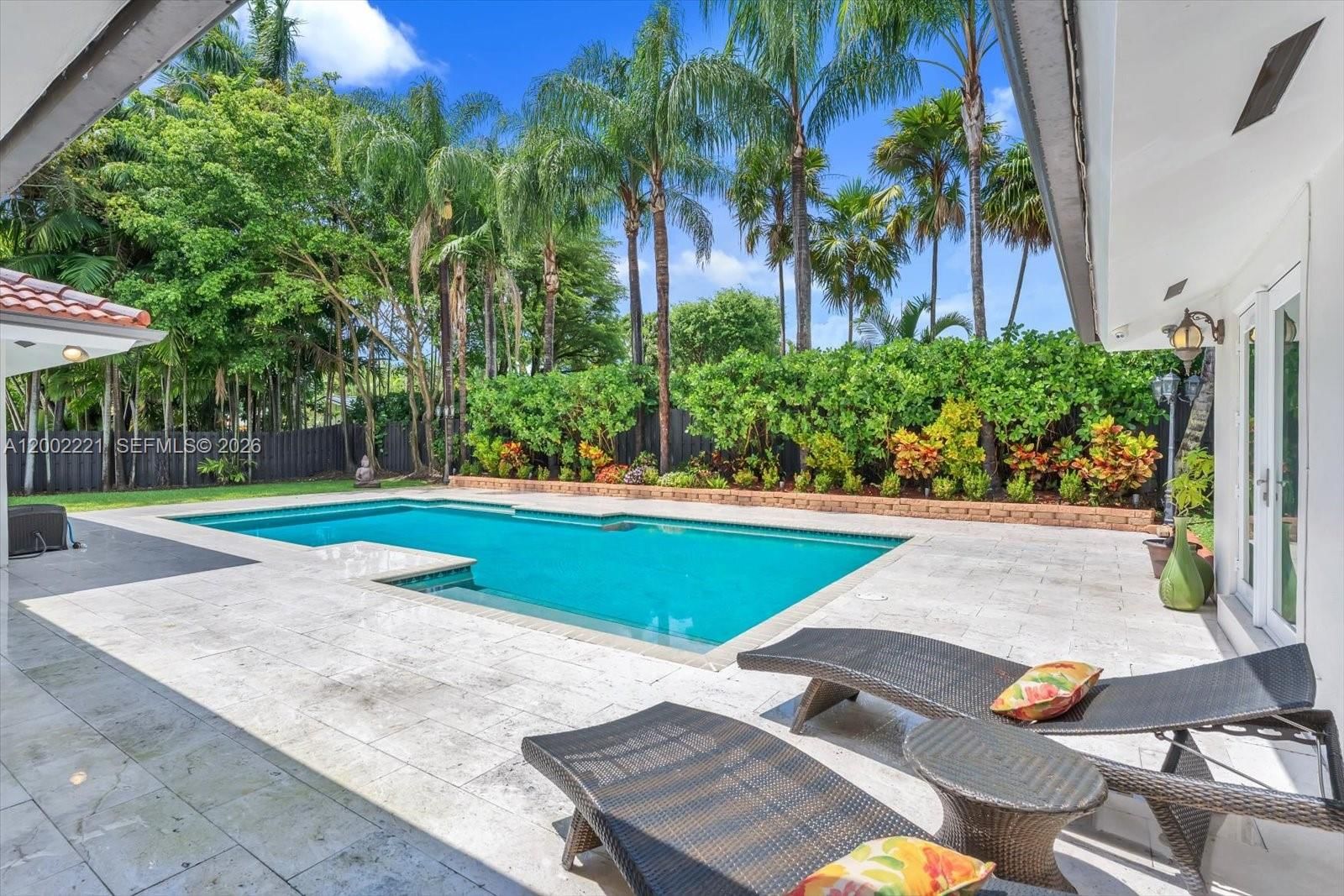 Real estate property located at 9941 143rd St, Miami-dade, Maylen Heights, Miami, FL