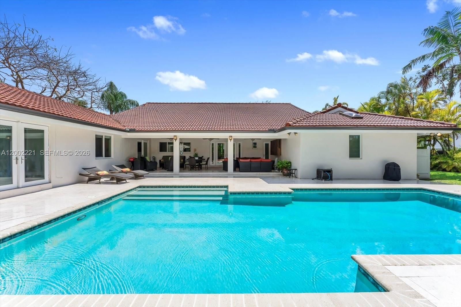 Real estate property located at 9941 143rd St, Miami-dade, Maylen Heights, Miami, FL