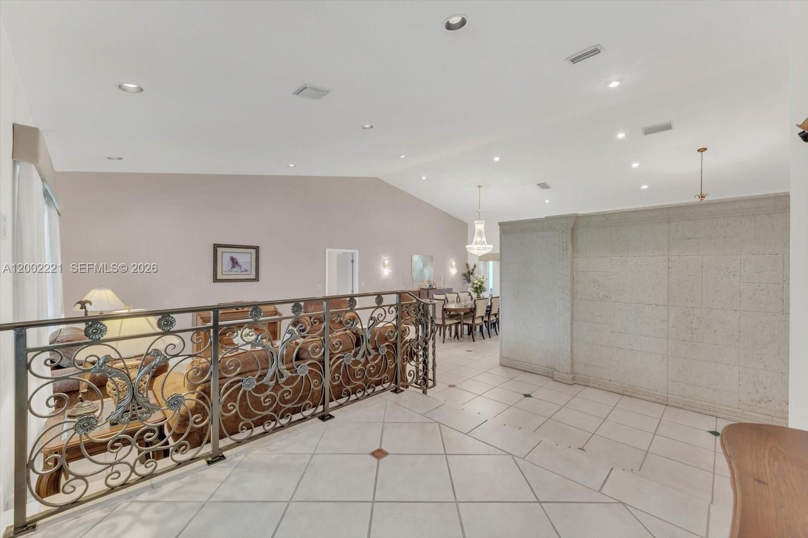 Real estate property located at 9941 143rd St, Miami-dade, Maylen Heights, Miami, FL