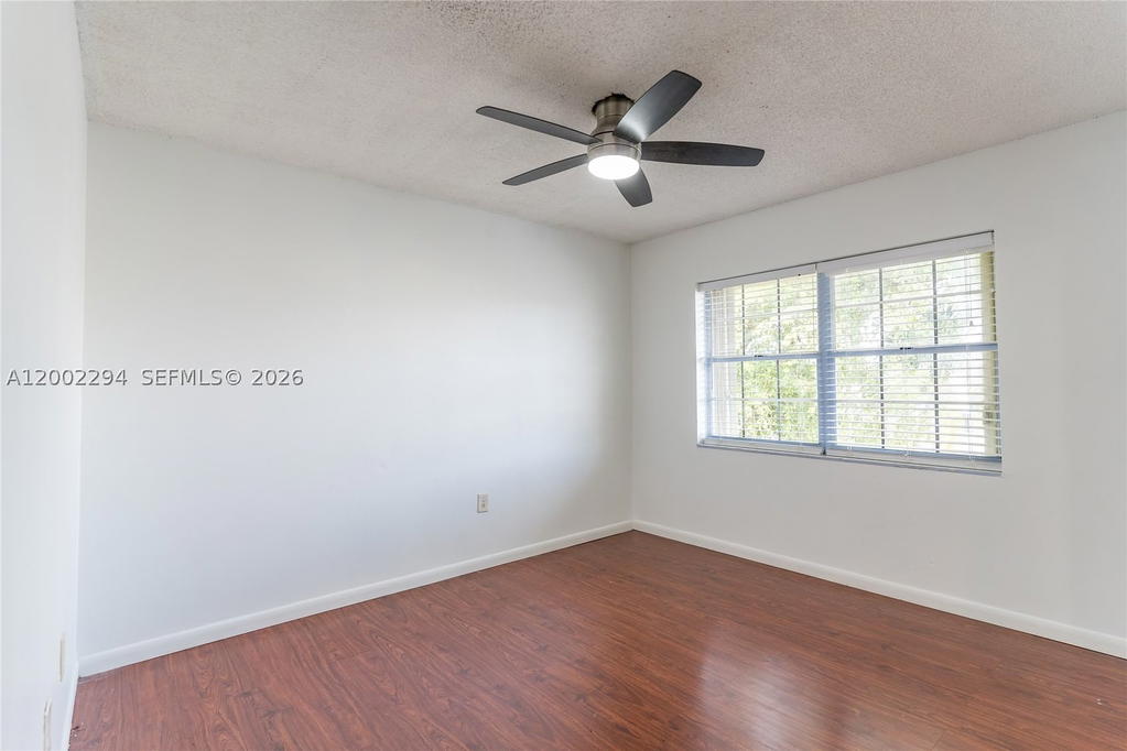 Real estate property located at 7876 189th St, Miami-dade, Country Lake Park, Hialeah, FL