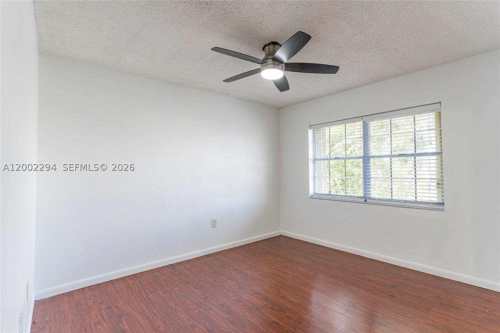 Real estate property located at 7876 189th St, Miami-dade, Country Lake Park, Hialeah, FL