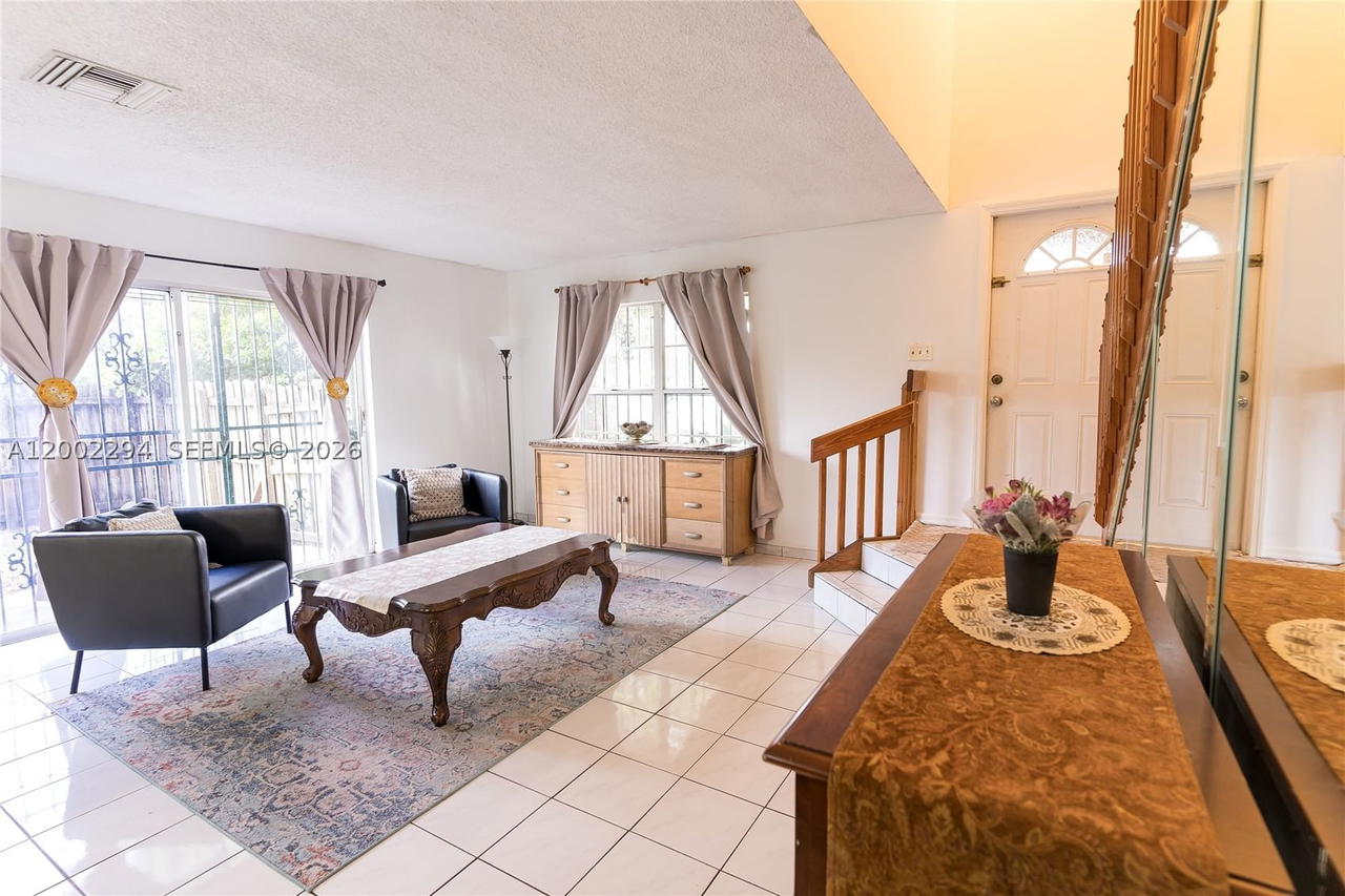 Real estate property located at 7876 189th St, Miami-dade, Country Lake Park, Hialeah, FL