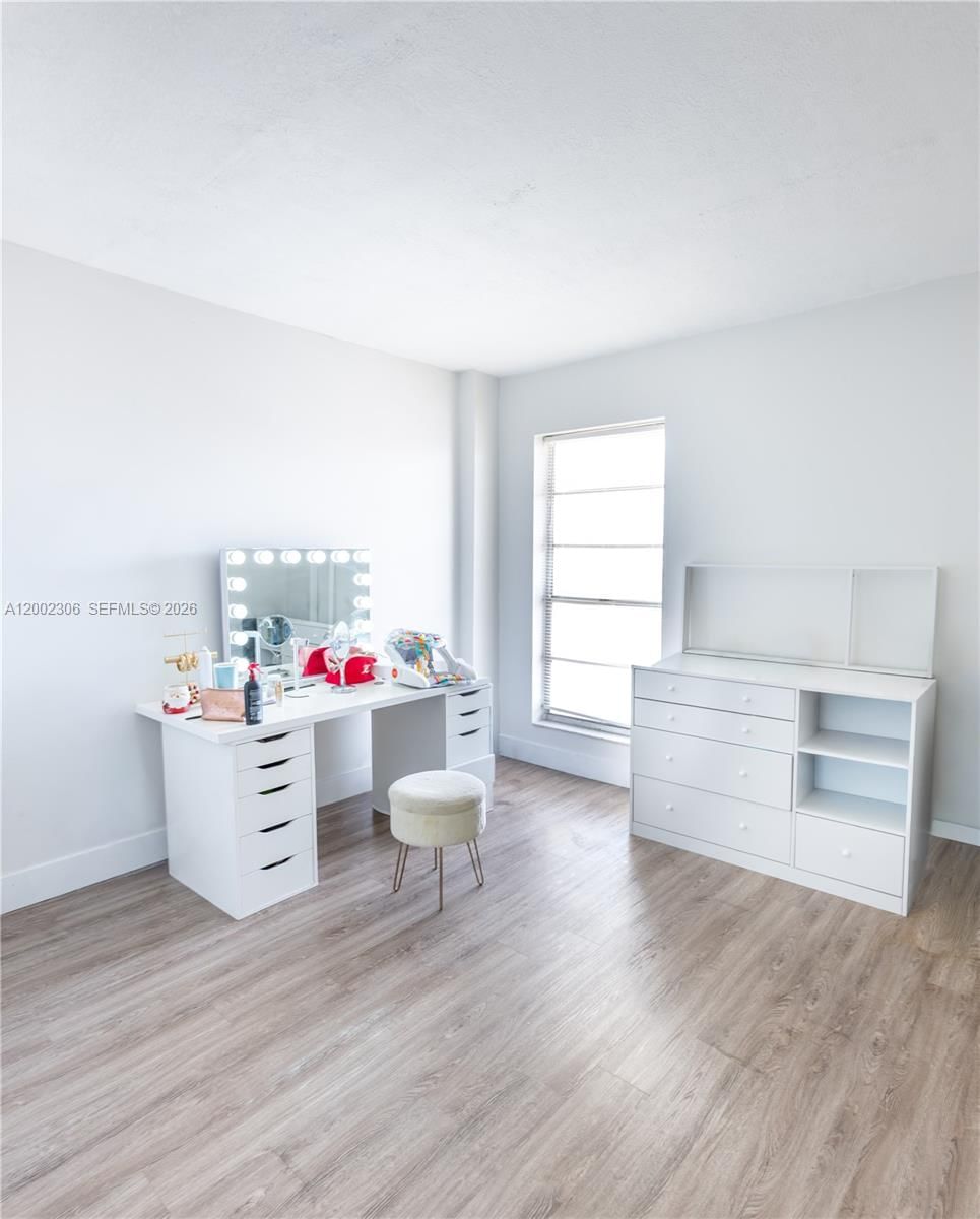 Real estate property located at 300 42nd Ave #610, Miami-dade, Le Jeune House Condo, Miami, FL