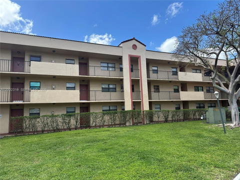 Real estate property located at 3396 Foxcroft Rd #305, Broward, Miramar Club Condominium, Miramar, FL