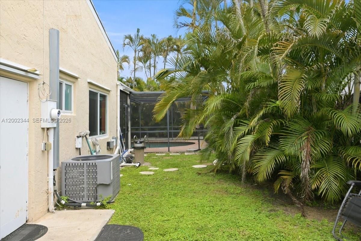 Real estate property located at 500 167th Ter, Broward, Bonaventure Lakes Add 2, Weston, FL