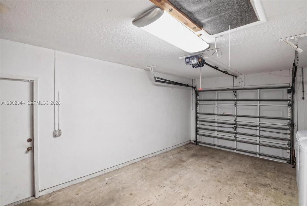 Real estate property located at 500 167th Ter, Broward, Bonaventure Lakes Add 2, Weston, FL