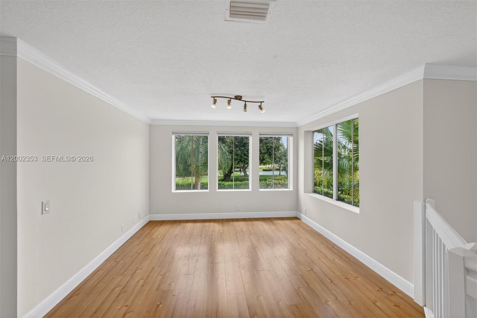 Real estate property located at 1115 Camellia Cir, Broward, The Islands, Weston, FL