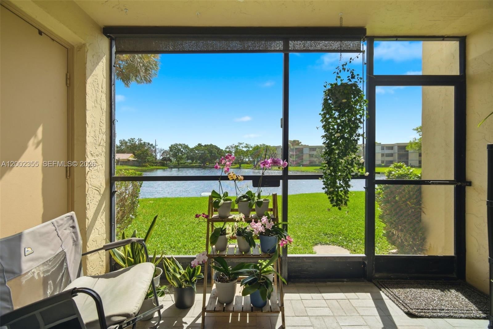 Real estate property located at 390 Lakeview Dr #102, Broward, Racquet Club Apts At Bona, Weston, FL