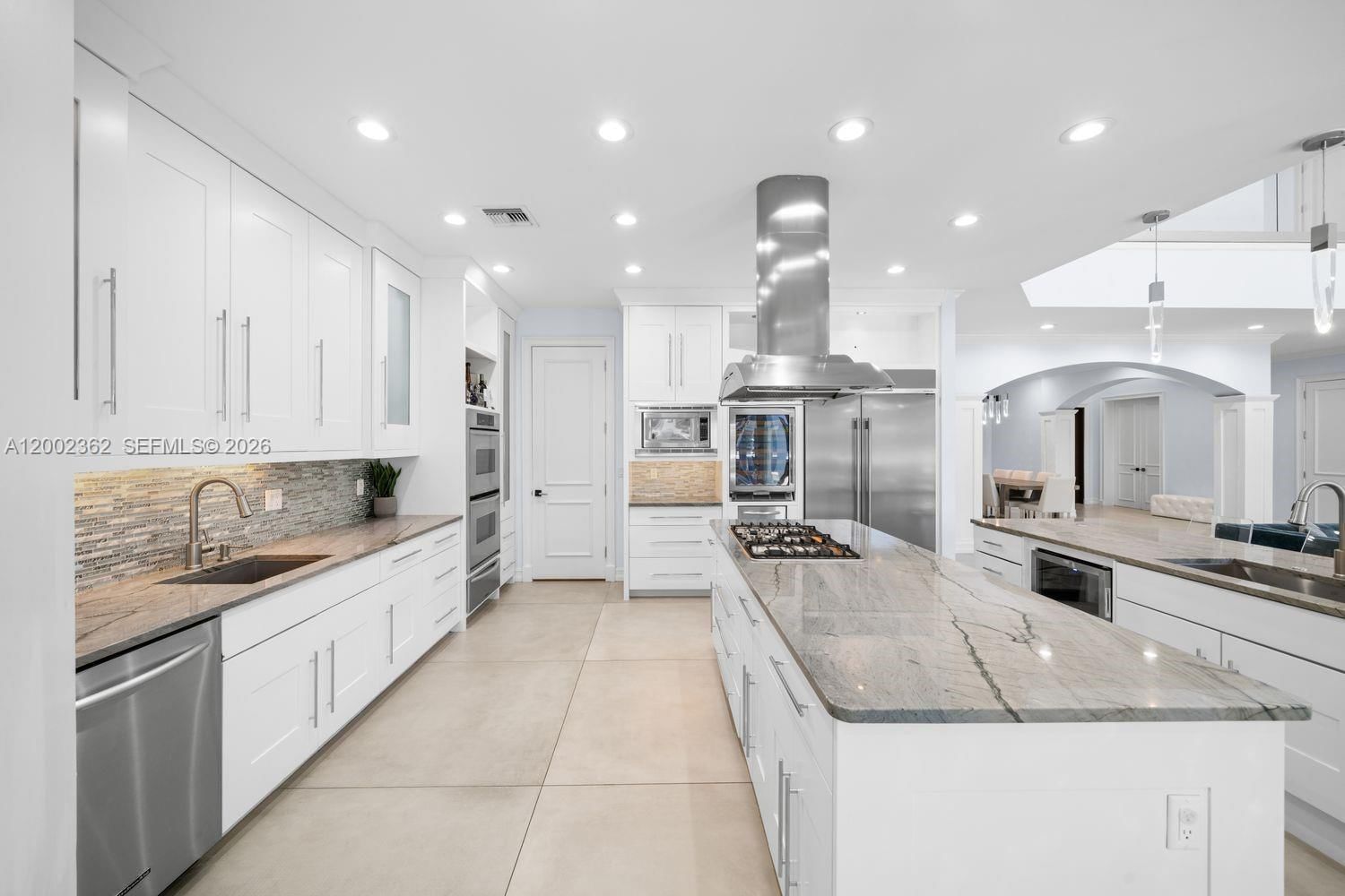 Real estate property located at 2614 Castilla Isle, Broward, Lauderdale Shores Reamen, Fort Lauderdale, FL