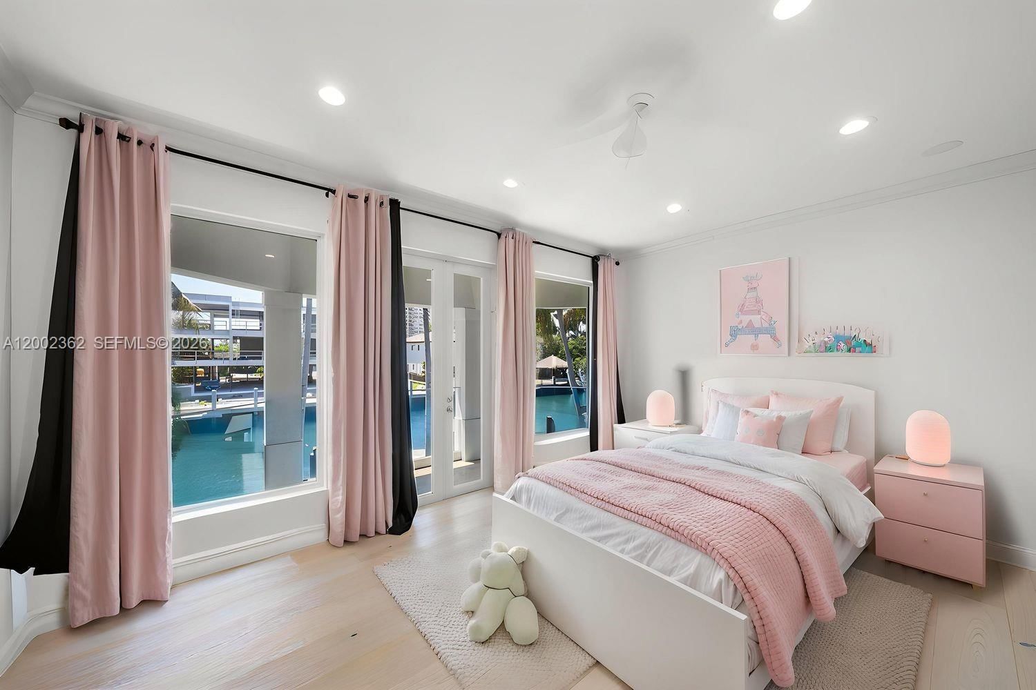 Real estate property located at 2614 Castilla Isle, Broward, Lauderdale Shores Reamen, Fort Lauderdale, FL