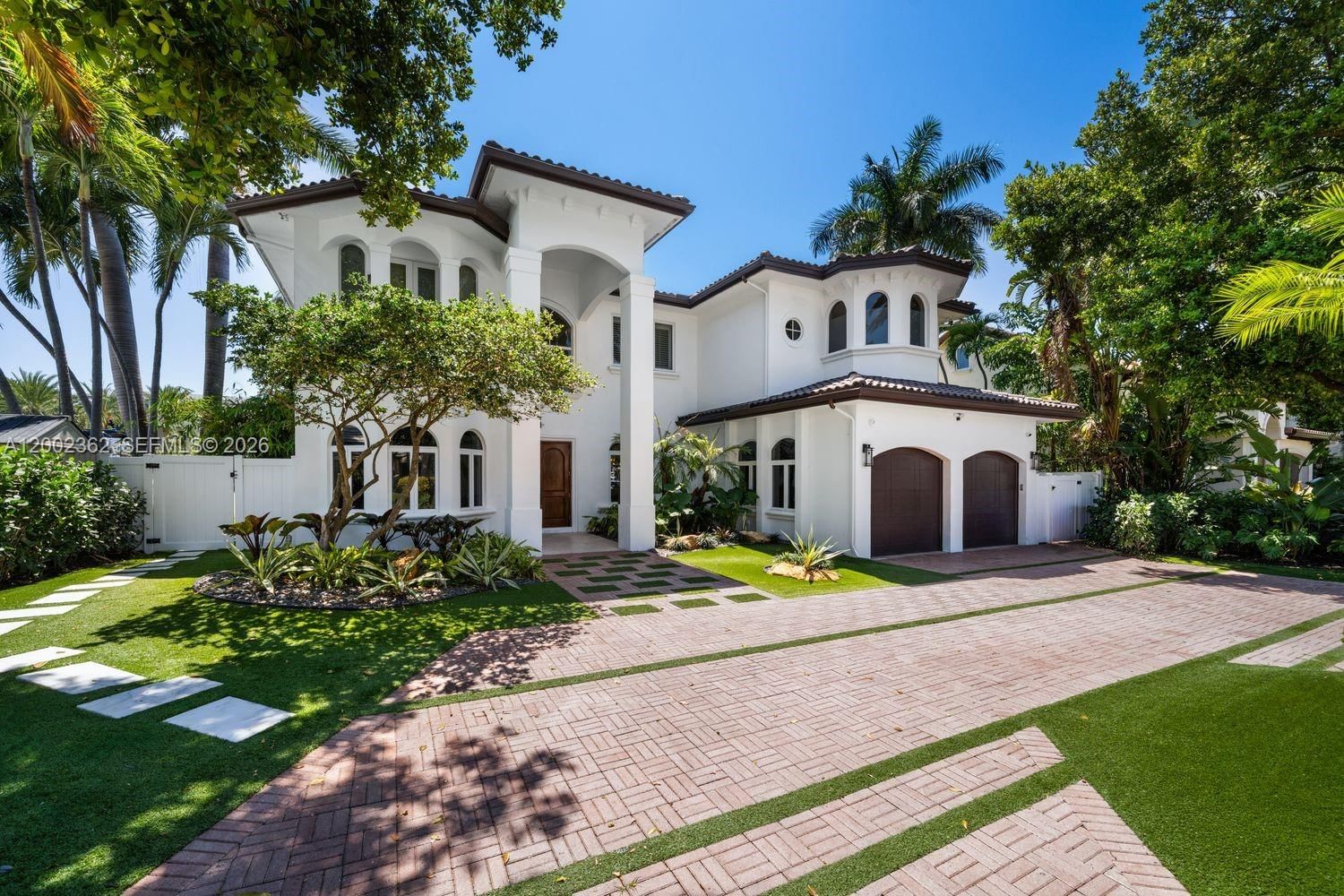 Real estate property located at 2614 Castilla Isle, Broward, Lauderdale Shores Reamen, Fort Lauderdale, FL