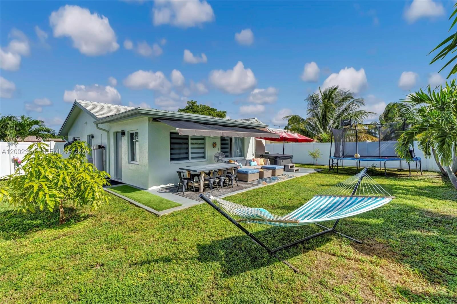 Real estate property located at 9212 81st Pl, Broward, Westwood Community 5, Tamarac, FL