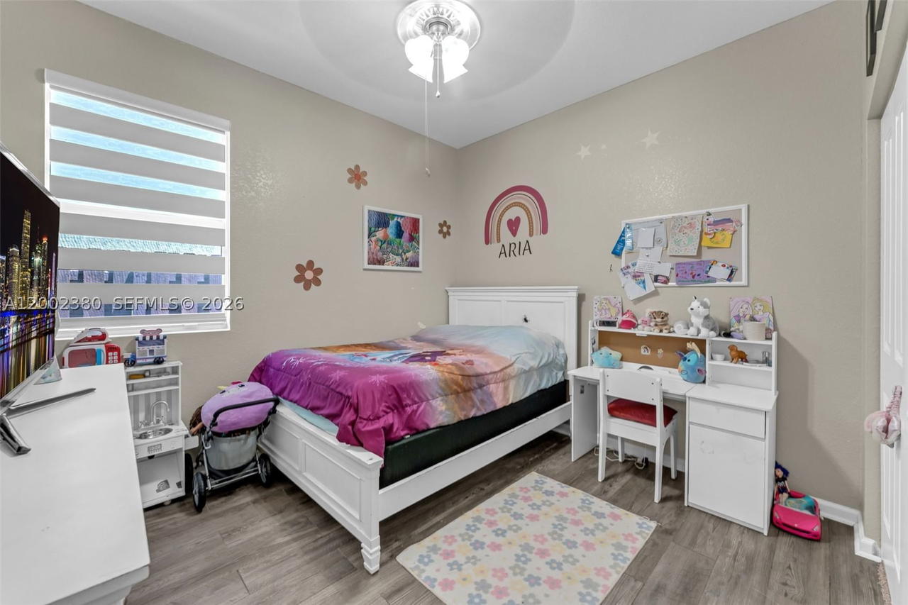 Real estate property located at 4112 21st Ct, Miami-dade, Country Gardens South, Homestead, FL