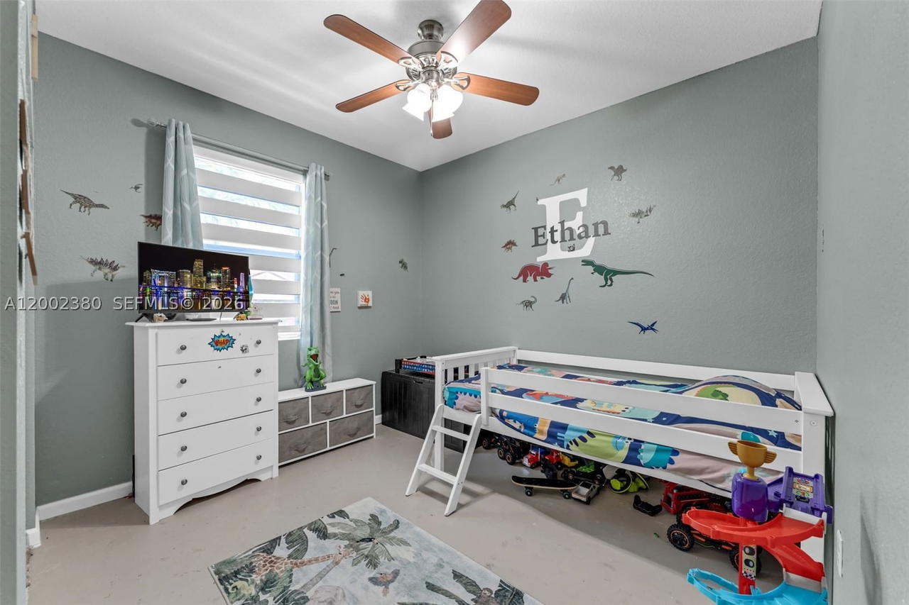 Real estate property located at 4112 21st Ct, Miami-dade, Country Gardens South, Homestead, FL