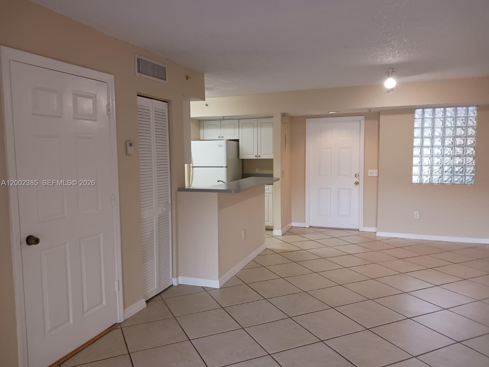 Real estate property located at , Broward, La Via Condo, Pembroke Pines, FL